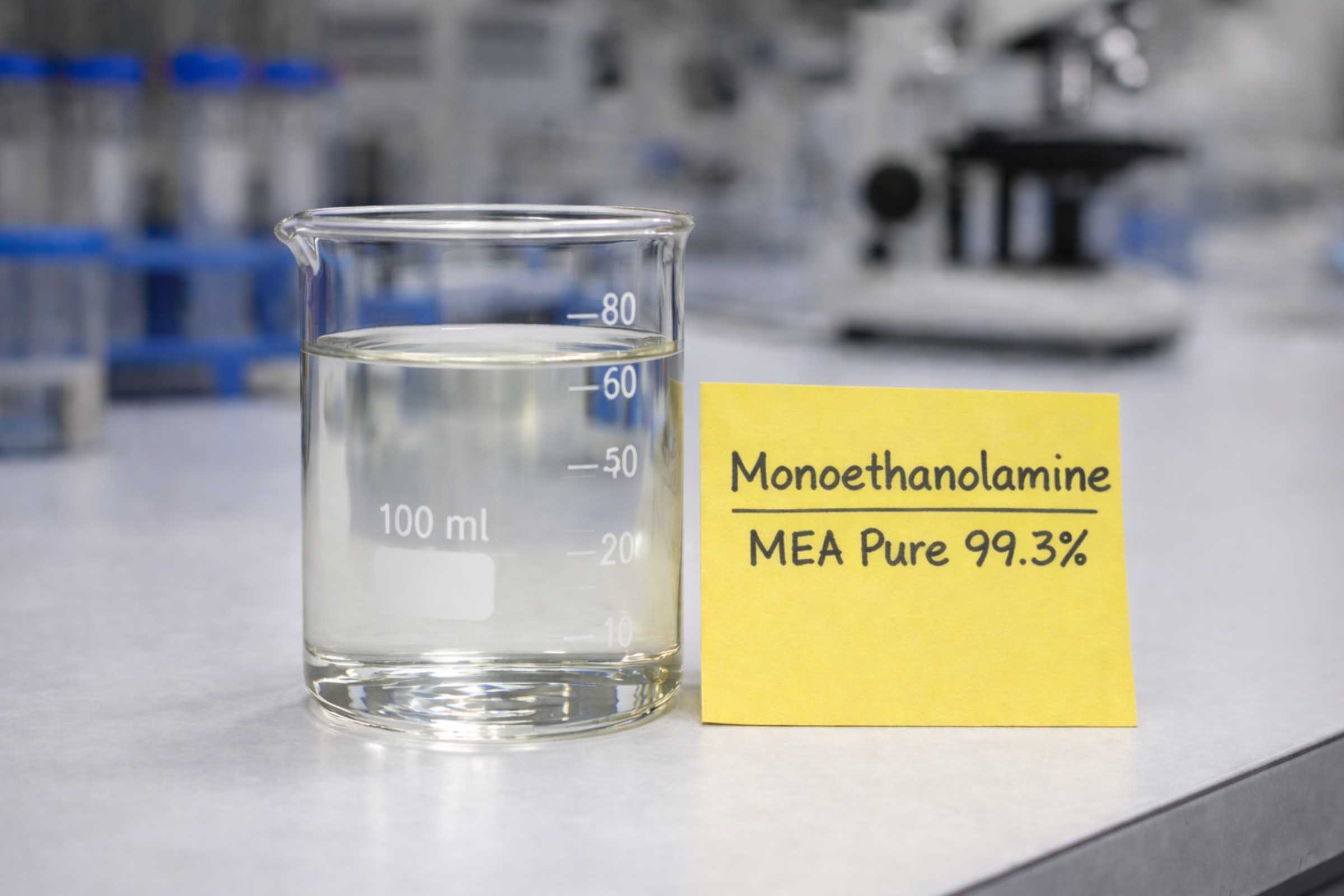 monoethanolamine